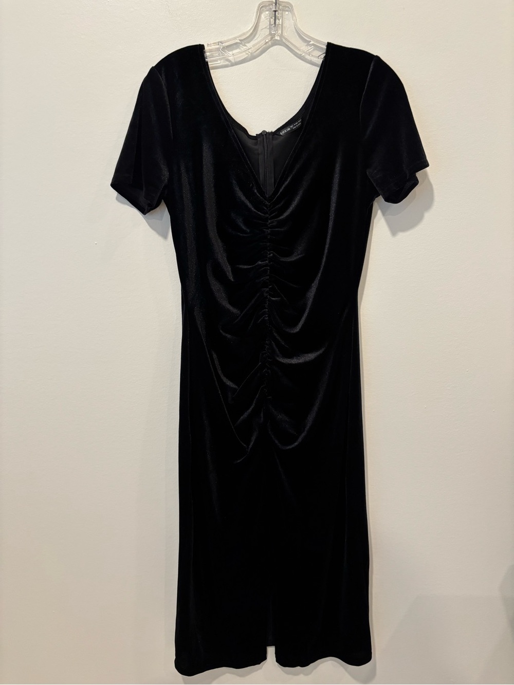 SHEIN Black Ruched Midi Velvet Dress